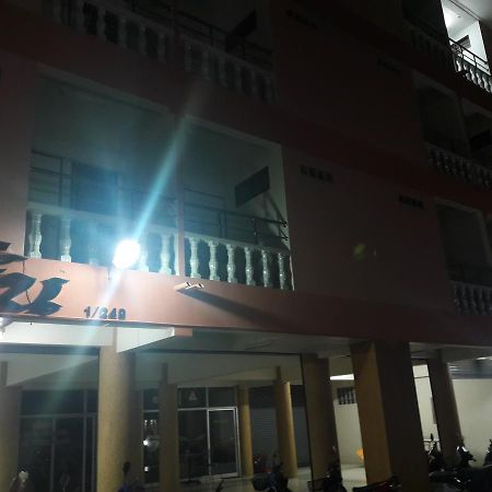 Nakorn Mansion Hotel นครศรีธรรมราช ภายนอก รูปภาพ
